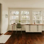 Home office: como acertar a altura da mesa e da cadeira